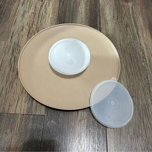 Vintage Tupperware veggie chip & dip serving dish plate almond attached bowl lid